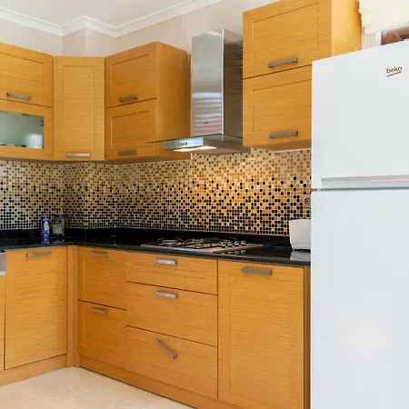 Gold City Apartment *